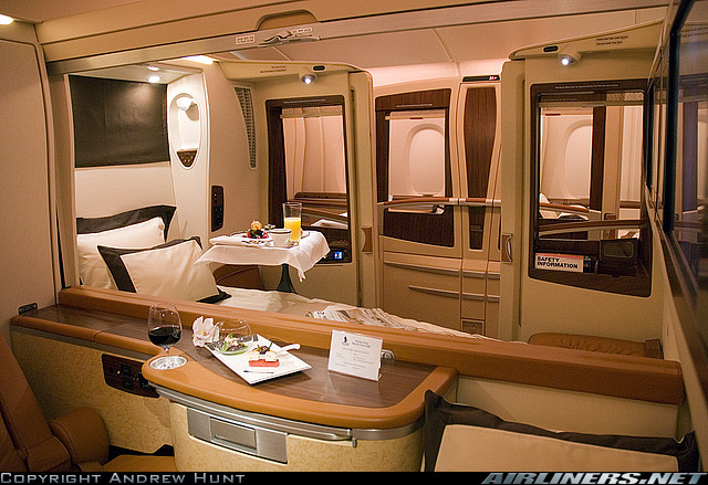   Airbus A380  Singapore Airlines