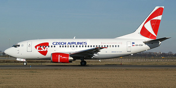 Boeing 737-500 commercial aircraft