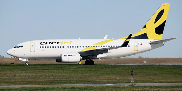 Boeing 737-700 commercial aircraft